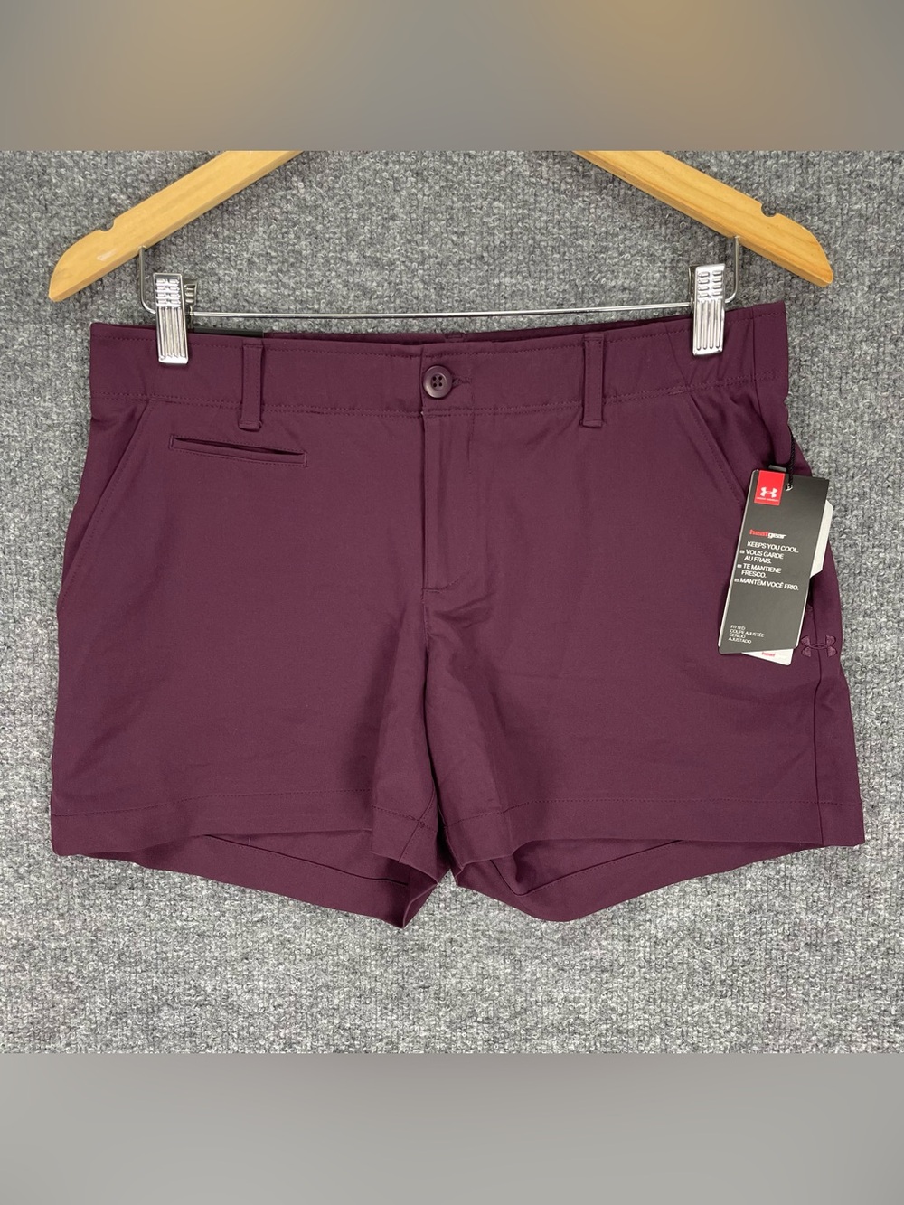 Under Armour Golf Shorts Womens 8 Purple Fitted Stretch Performance Heatgear NWT